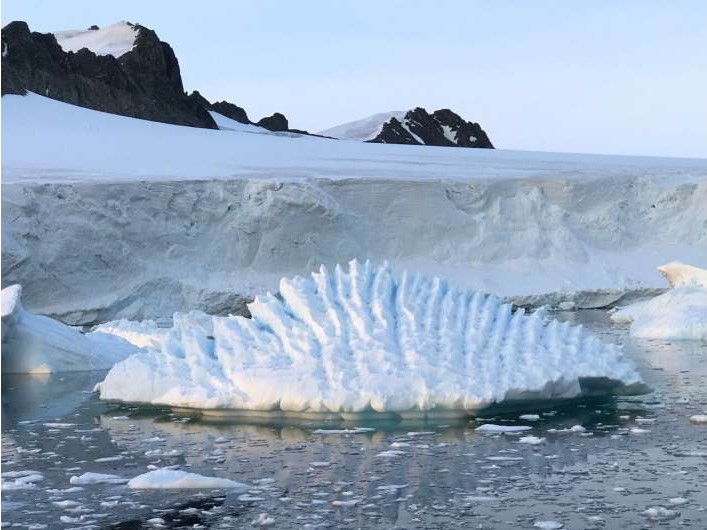 Antarctic ice berg